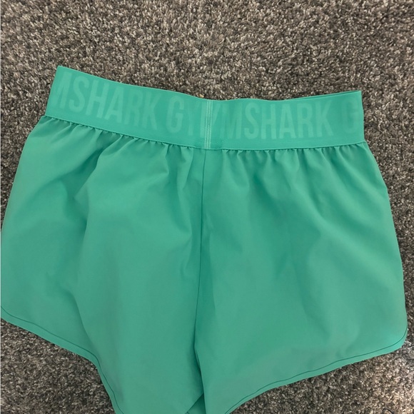 Gymshark Women's training loose fit shorts - Picture 2 of 2